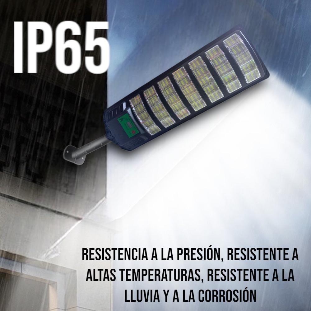 INV-Austral – Foco solar LED exterior 700W IP65 con mando a distancia, ideal para iluminar patios, parcelas o jardines. Chile